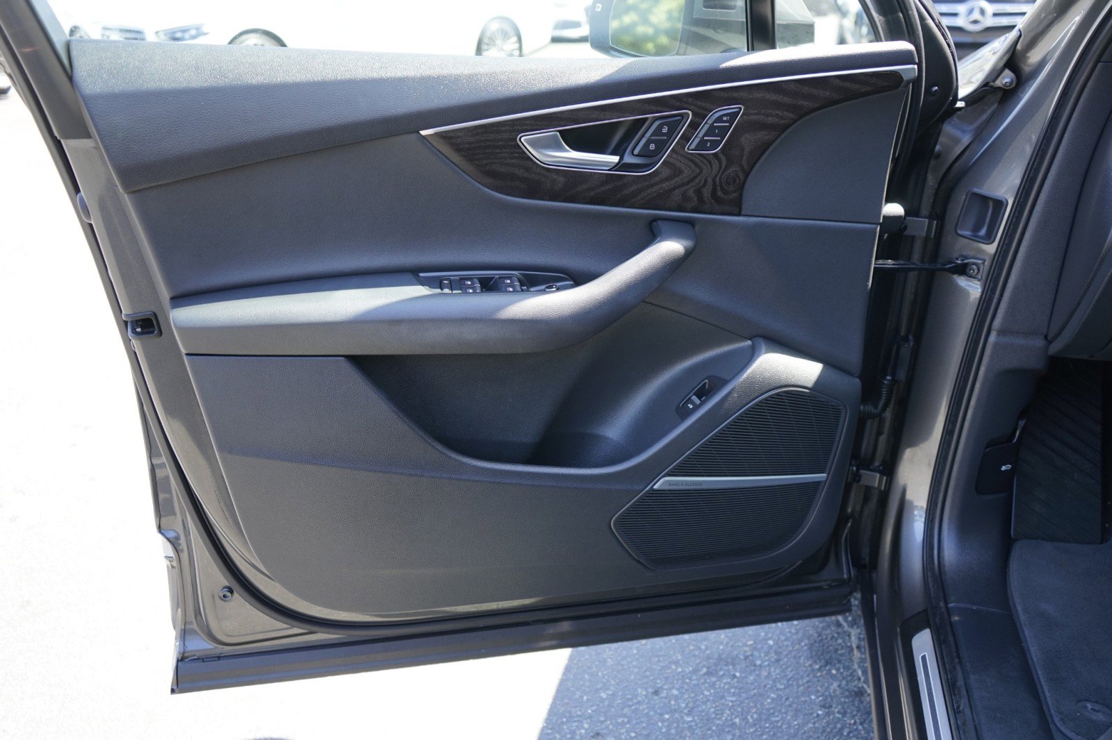 Used 2021 Audi Q7 3.0T Premium Plus w/ Premium Plus Package image 28