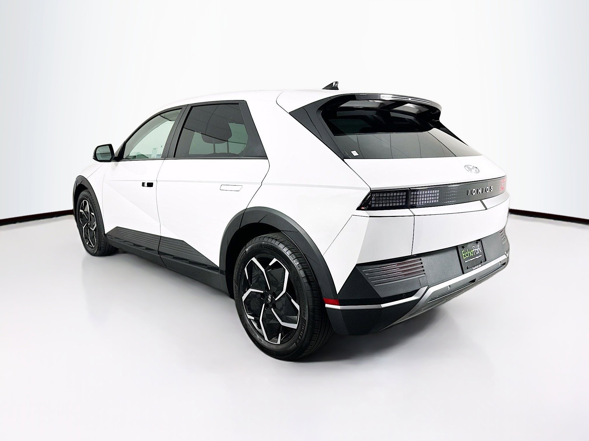 Used 2024 Hyundai Ioniq 5 SEL image 5