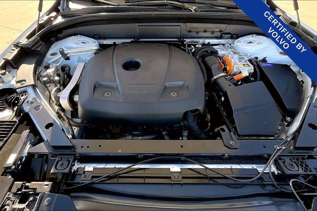 Used 2024 Volvo XC60 T8 Ultimate w/ Protection Package Premier image 12