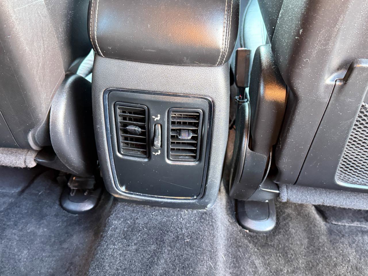 Used 2015 Dodge Durango SXT w/ Quick Order Package 23B AWD/4WD image 44