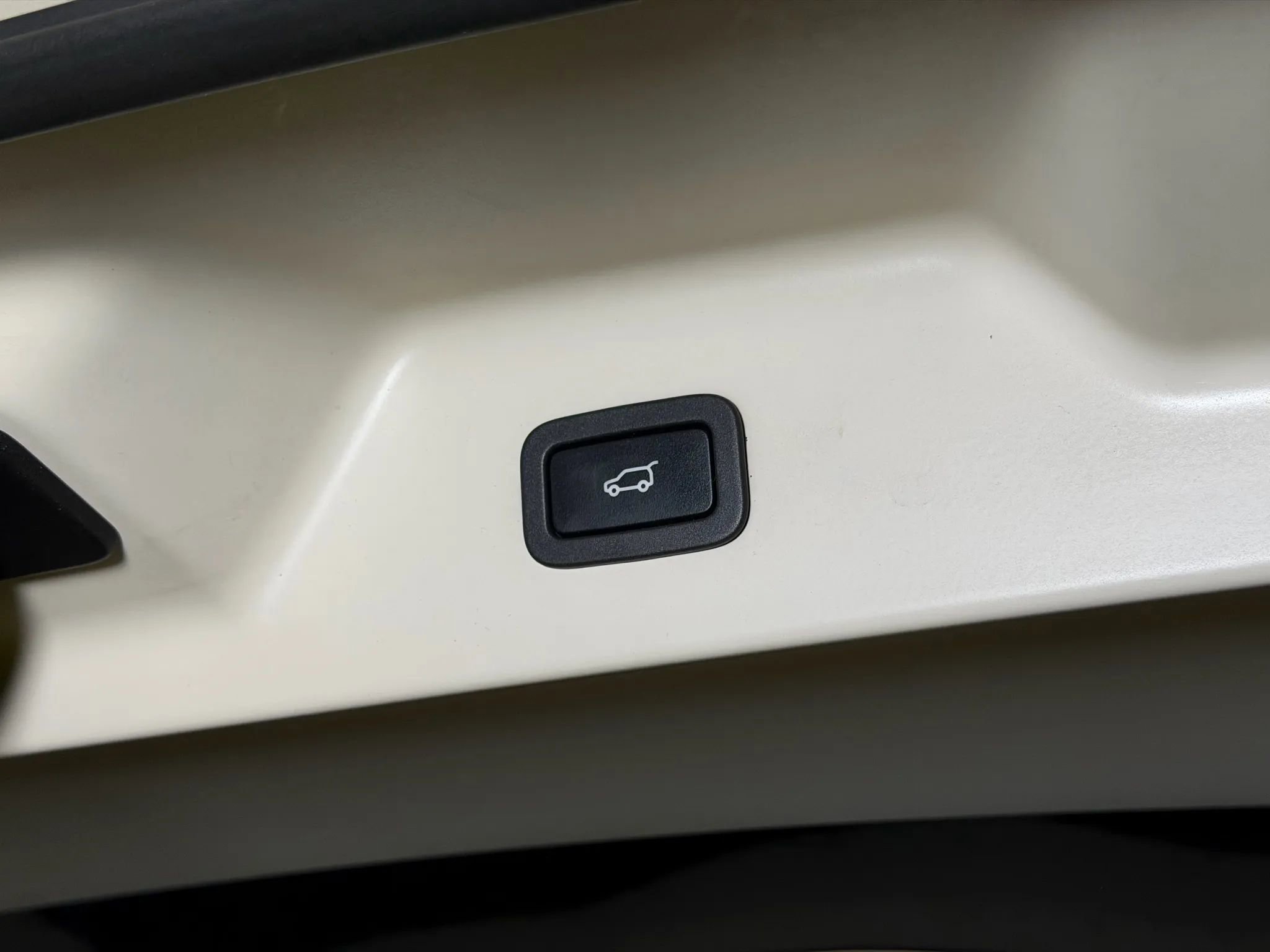 Used 2016 Land Rover Range Rover HSE image 19