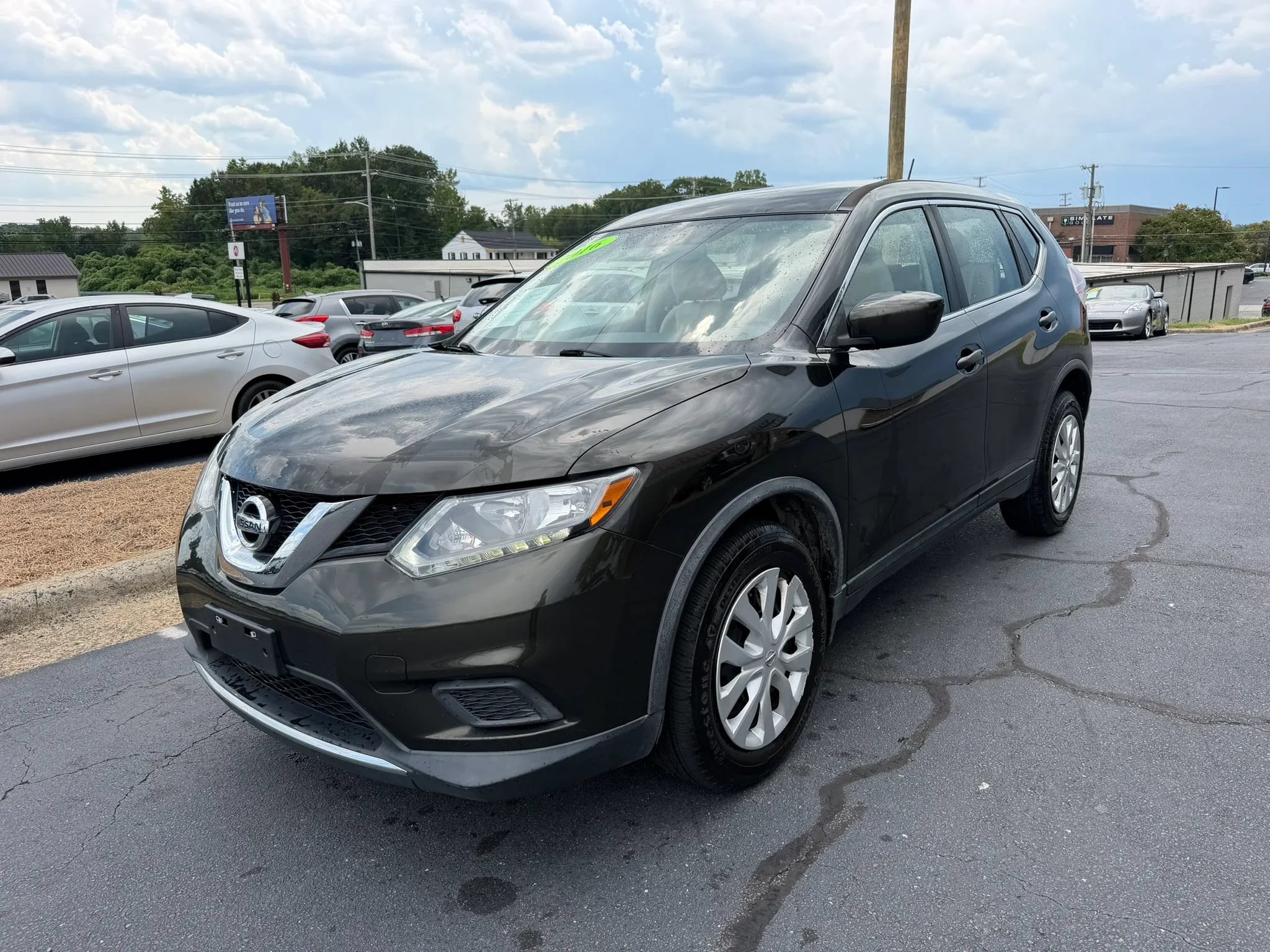 Used 2016 Nissan Rogue S FWD image 3