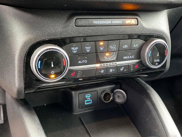 Used 2022 Ford Escape Titanium AWD/4WD image 13
