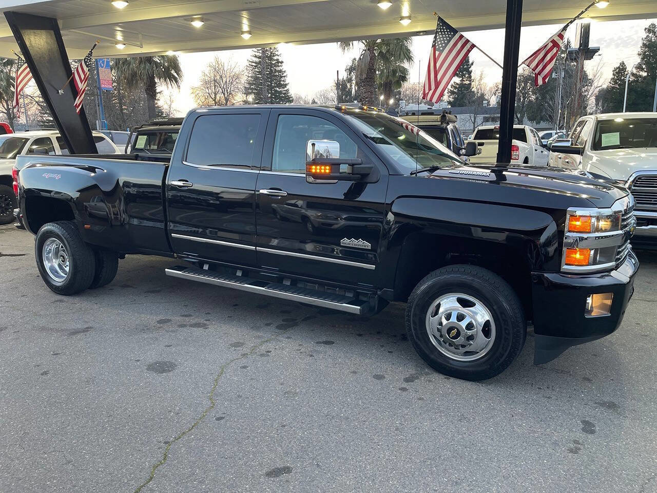 Used 2017 Chevrolet Silverado 3500 High Country w/ Duramax Plus Package image 83