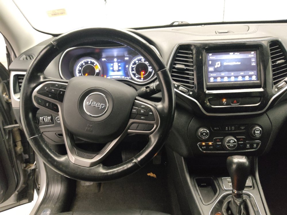 Used 2019 Jeep Cherokee Limited image 22