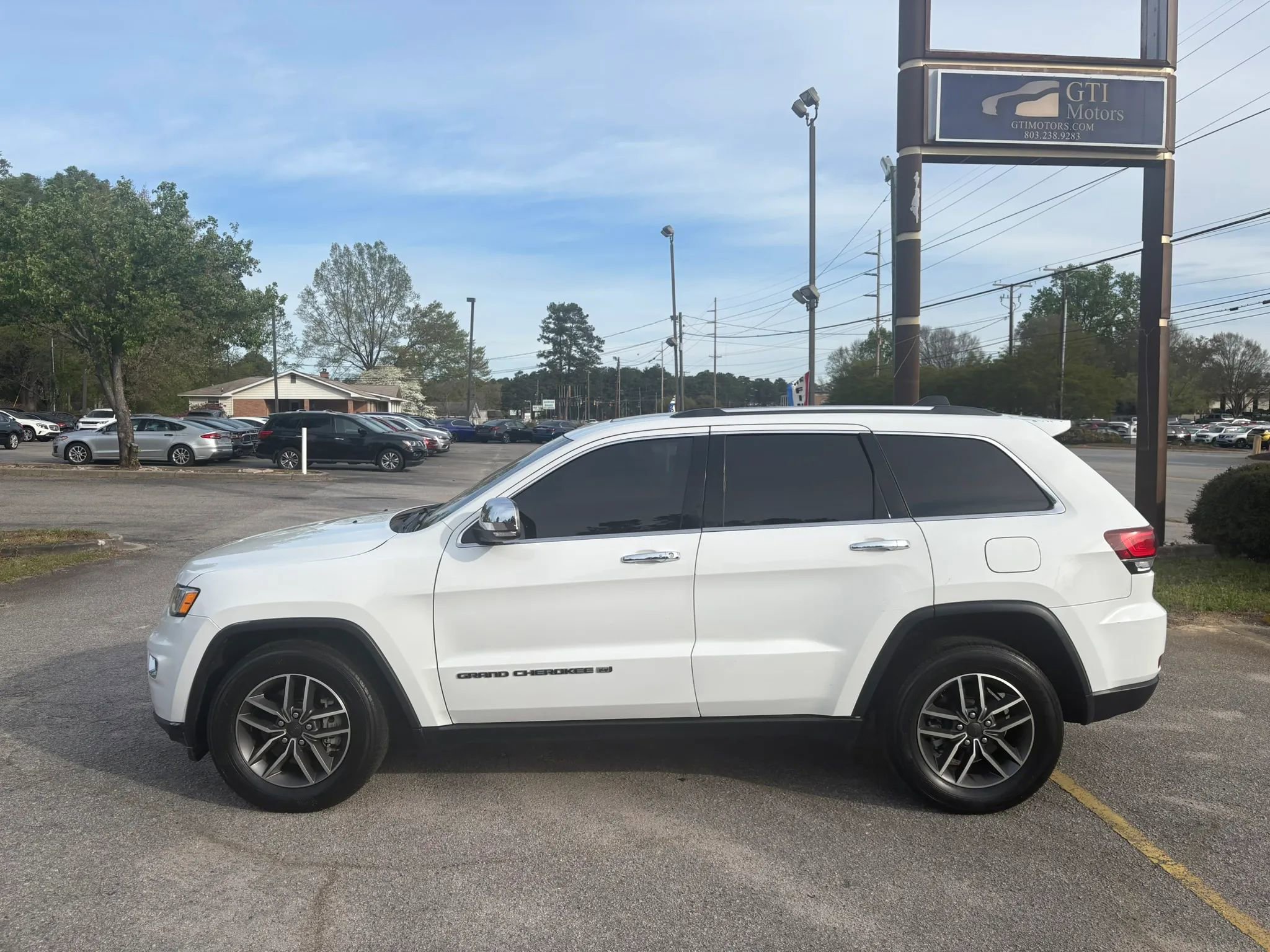 Used 2022 Jeep Grand Cherokee Limited RWD image 3