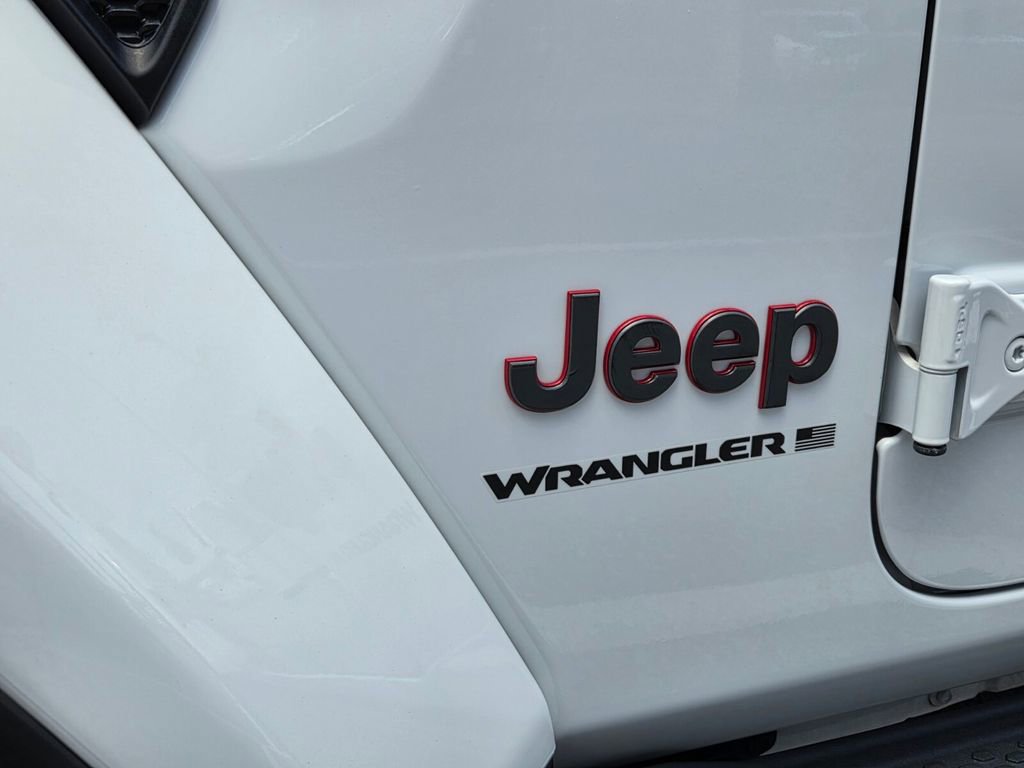 Used 2024 Jeep Wrangler Unlimited Rubicon AWD/4WD image 5