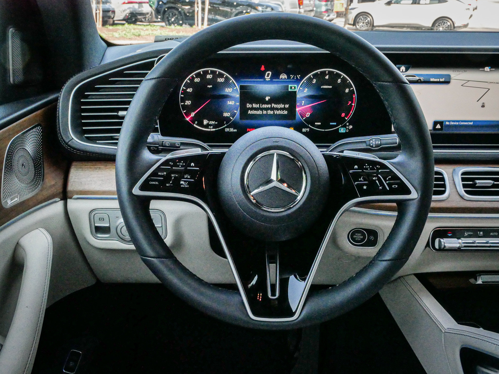 Used 2025 Mercedes-Benz GLS 450 4MATIC image 18