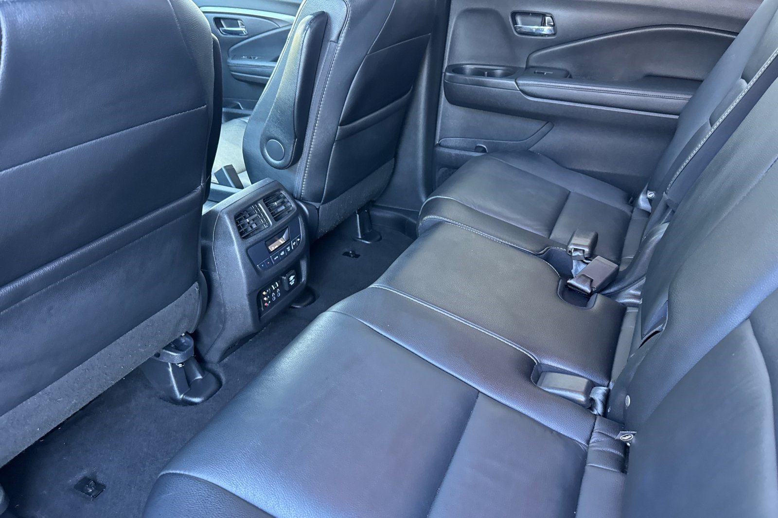 Used 2017 Honda Pilot EX-L image 27