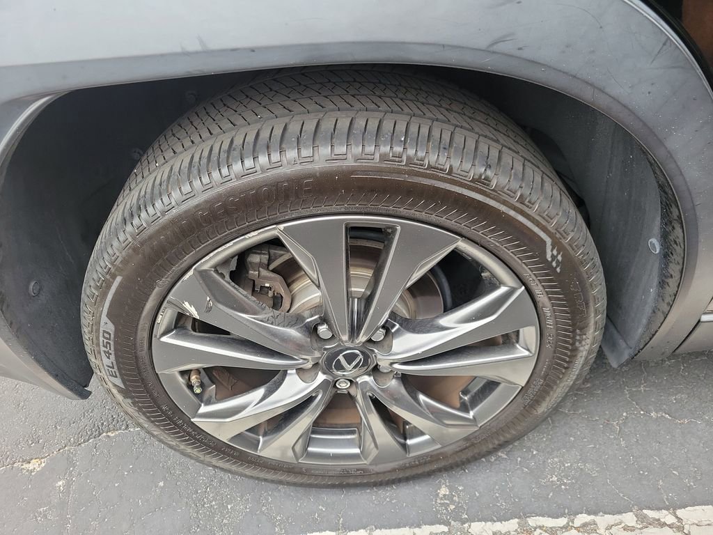 Used 2019 Lexus UX 200 F Sport w/ F Sport Premium Package FWD image 12