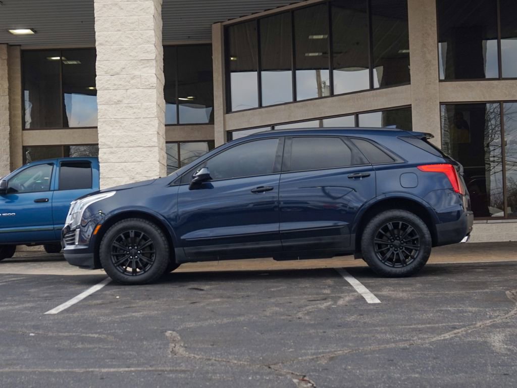 Used 2017 Cadillac XT5 FWD w/ LPO, Wheel Lock Package image 5