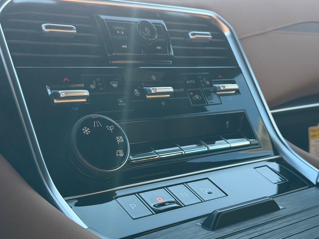 New 2026 Nissan Armada SL w/ Captain's Chari Seat Package image 30