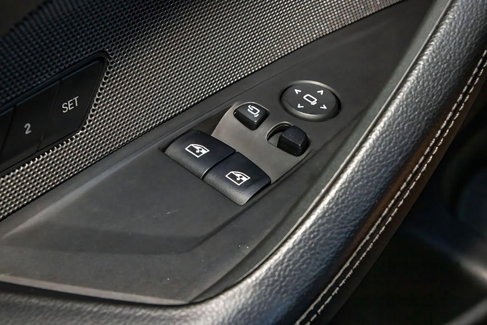 Used 2022 BMW M440i Coupe w/ Premium Package image 19