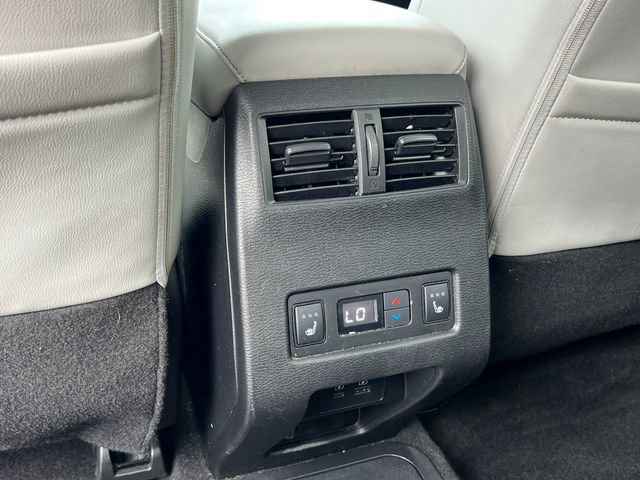 Used 2024 Mitsubishi Outlander SEL AWD/4WD image 42
