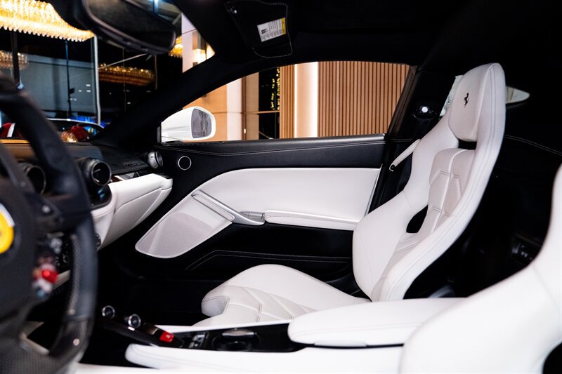 Used 2014 Ferrari F12 Berlinetta RWD image 27