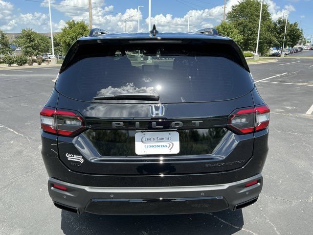 Used 2026 Honda Pilot Black Edition image 4