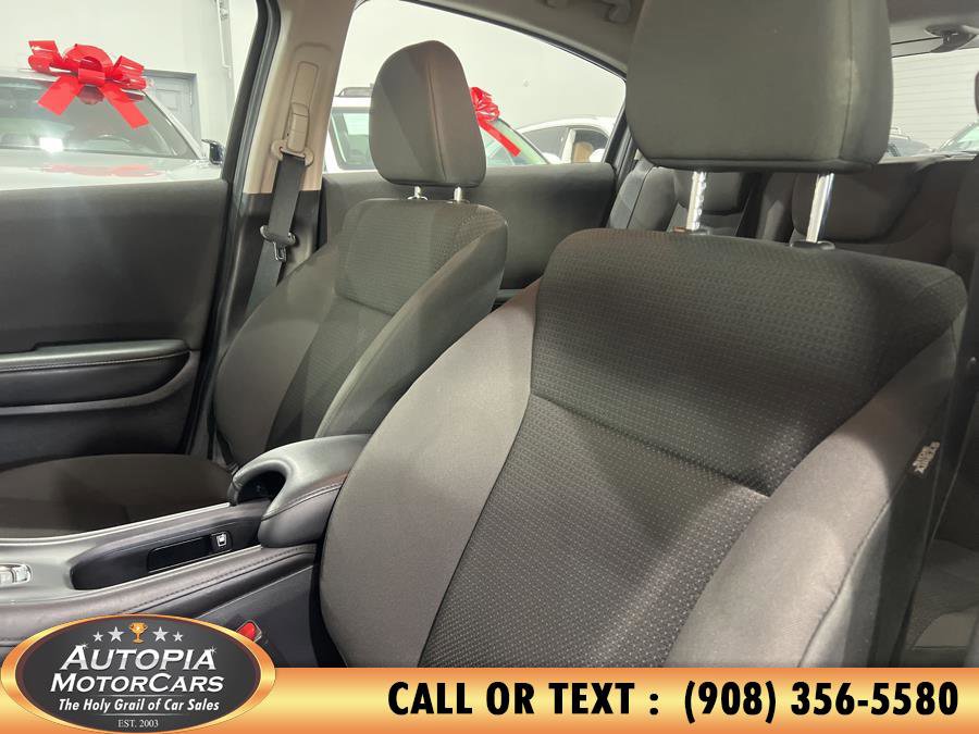 Used 2021 Honda HR-V LX image 12