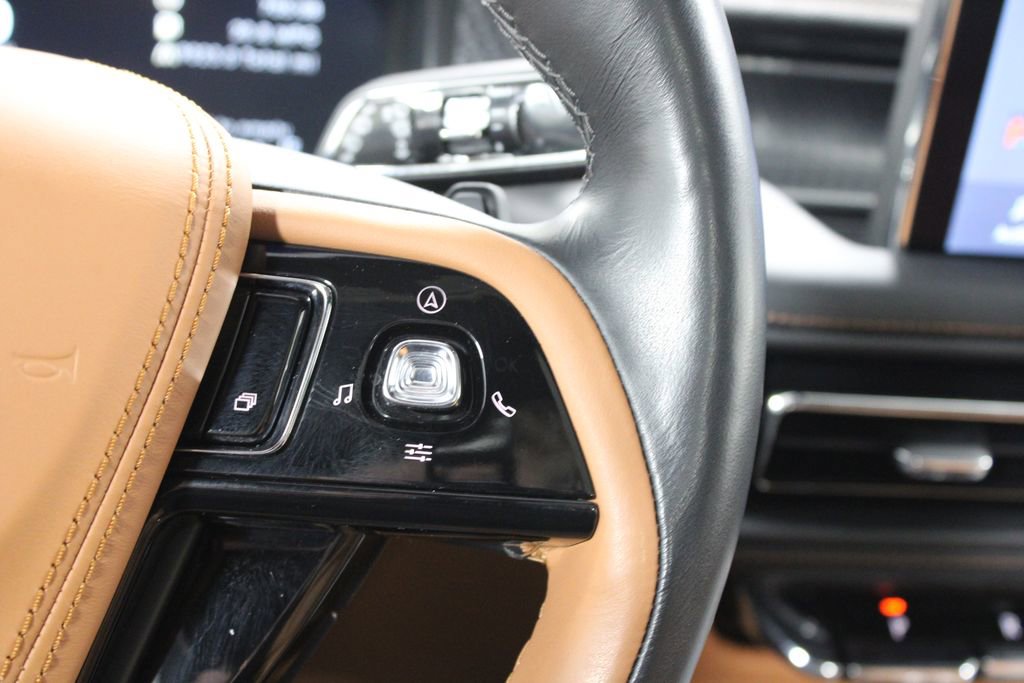 Used 2023 Lincoln Aviator Black Label w/ Dynamic Handling Package image 42