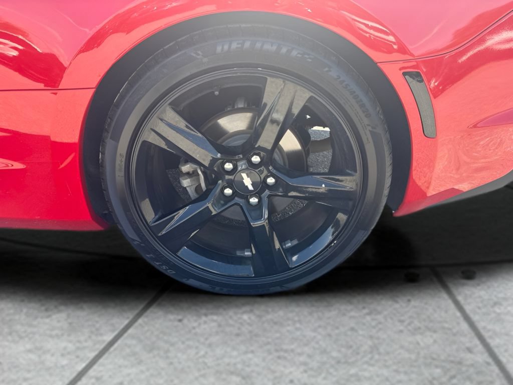 Used 2019 Chevrolet Camaro LT RWD image 26