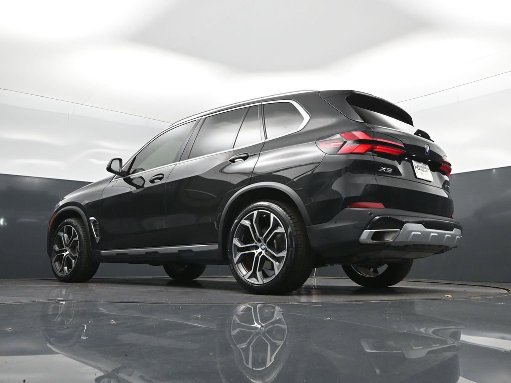 Certified 2024 BMW X5 sDrive40i w/ Premium Package RWD image 40