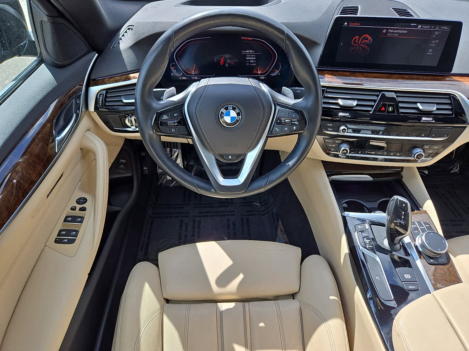 Used 2020 BMW 530i xDrive w/ Premium Package image 12