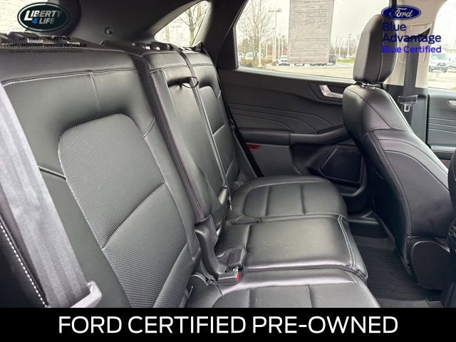 Used 2022 Ford Escape Titanium w/ Class II Trailer Tow Package image 11