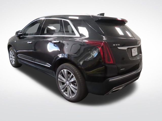 Used 2025 Cadillac XT5 Premium Luxury image 3
