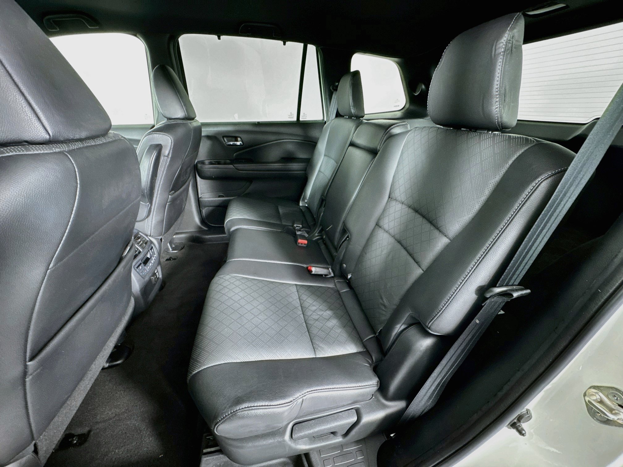 Certified 2019 Honda Passport Touring image 25