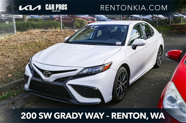Used 2023 Toyota Camry SE