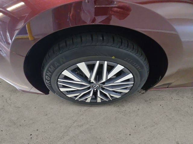 Used 2025 Nissan Altima 2.5 SV FWD image 9