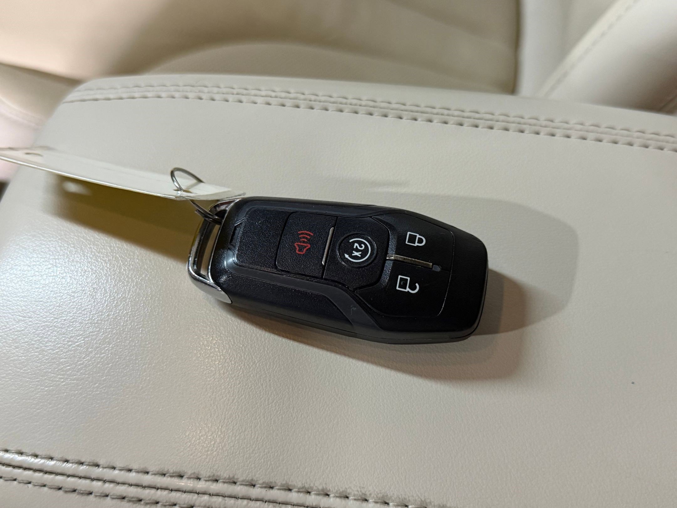 Used 2015 Lincoln MKC FWD w/ Equipment Group 101A Select image 29