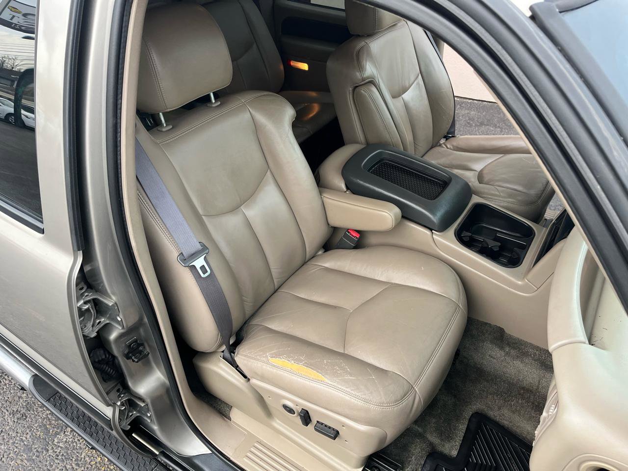 Used 2003 Chevrolet Avalanche 2WD image 28