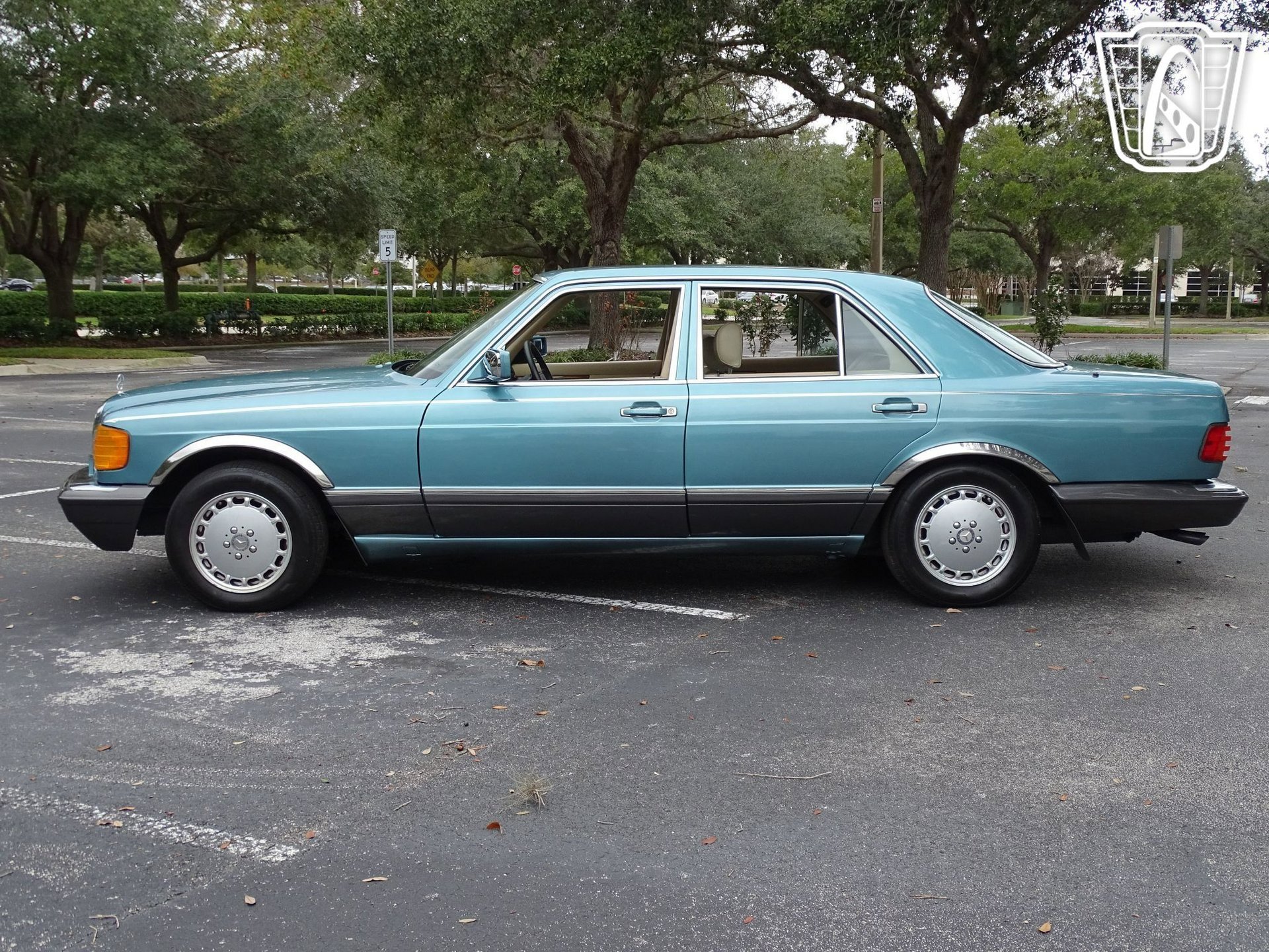 Used 1991 Mercedes-Benz 300 SE image 12