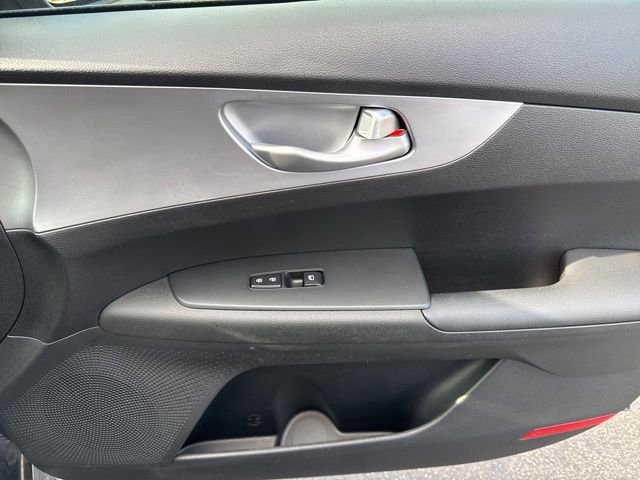 Used 2023 Kia Forte LXS image 40