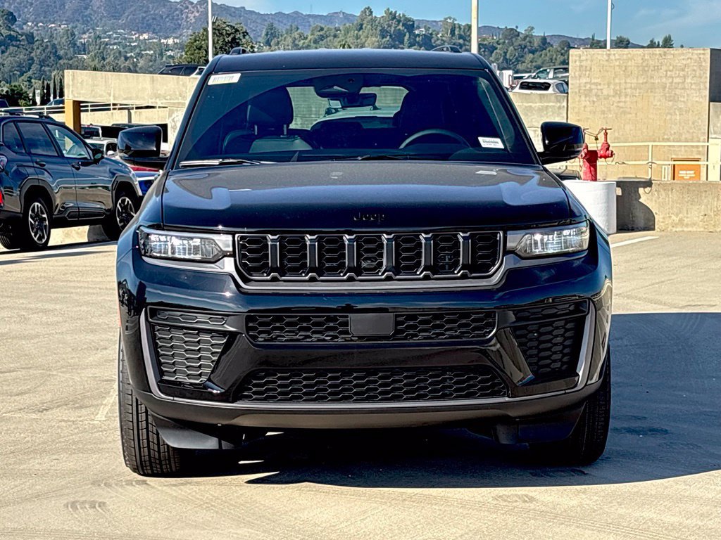 New 2027 Jeep Grand Cherokee 4WD image 6