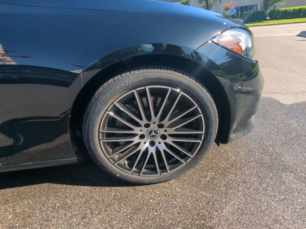 New 2025 Mercedes-Benz C 300 4MATIC Sedan image 23