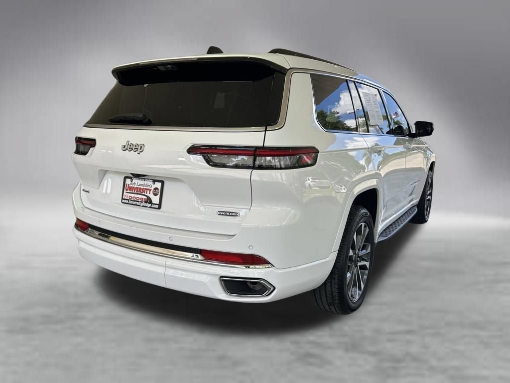 Used 2025 Jeep Grand Cherokee L Overland w/ Advanced Protech Group III AWD/4WD image 3