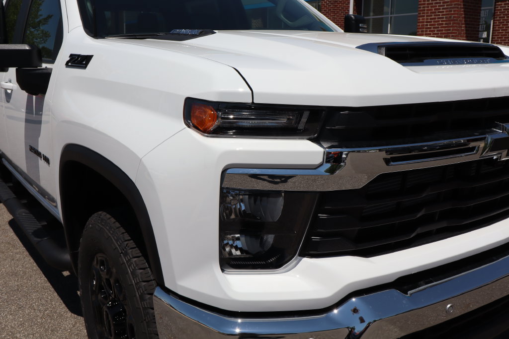 New 2026 Chevrolet Silverado 2500 LT w/ Safety Package AWD/4WD image 7