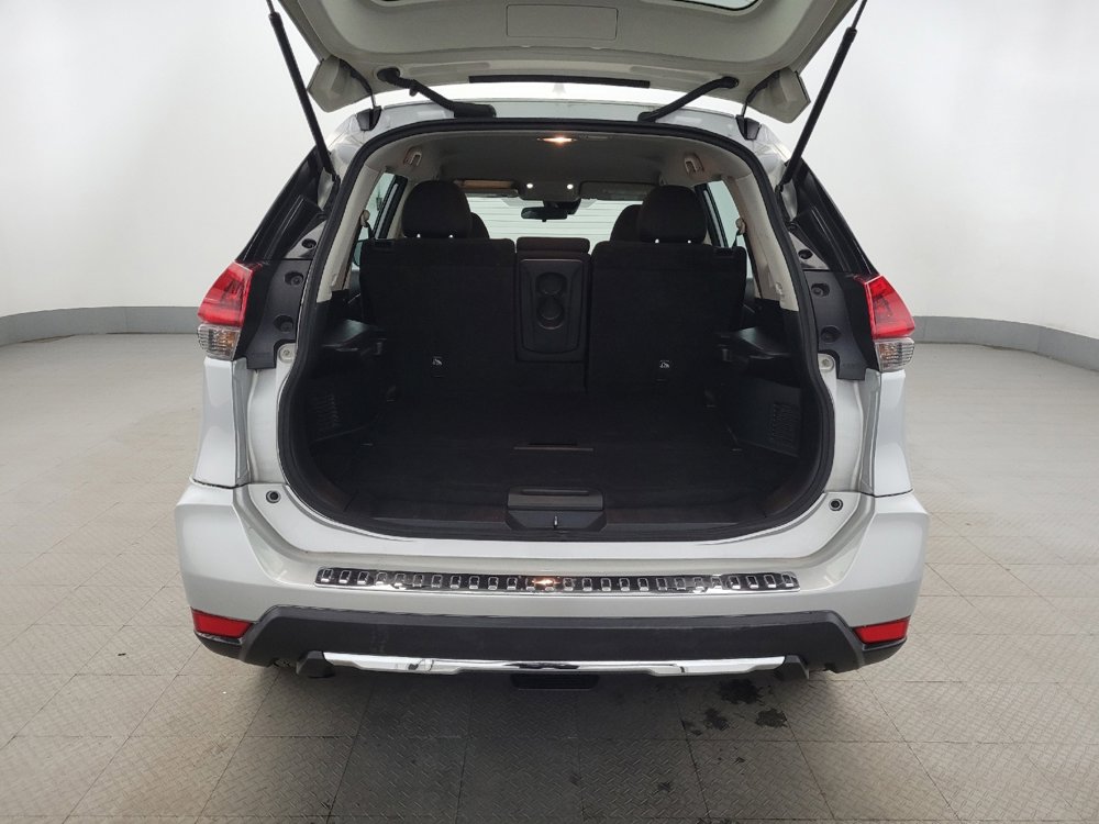 Used 2019 Nissan Rogue S image 29