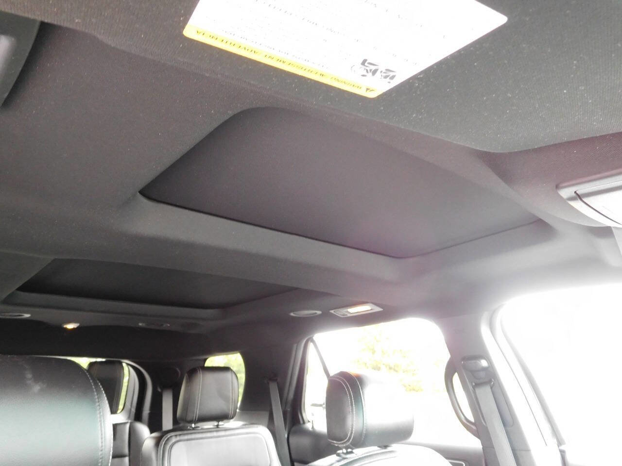 Used 2016 Ford Explorer Limited image 19