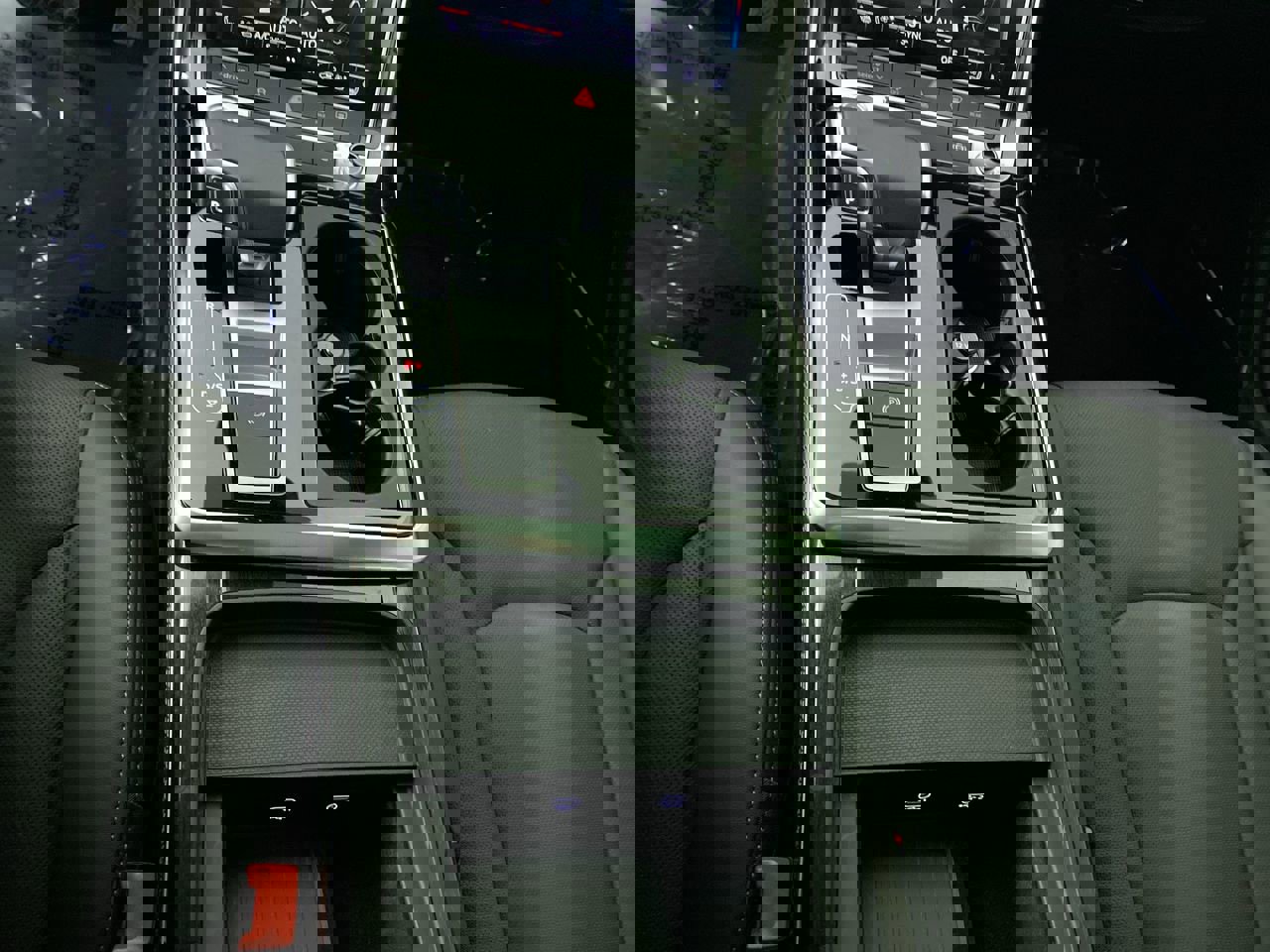 Used 2025 Audi Q8 Premium Plus w/ Premium Plus Package image 9