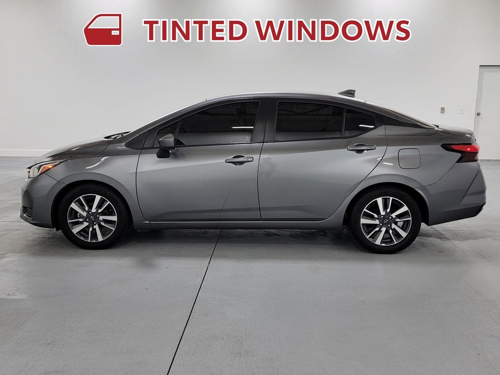 Used 2023 Nissan Versa SV FWD image 5