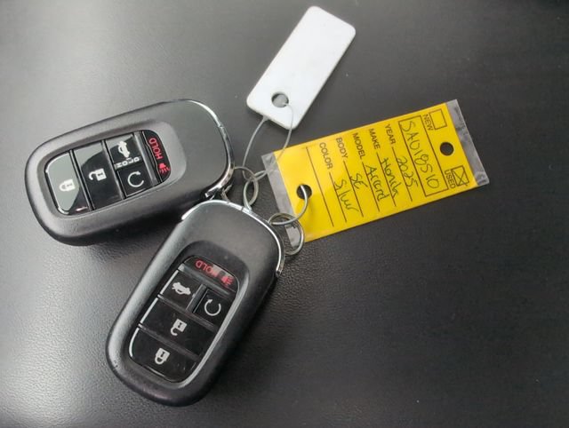 Used 2025 Honda Accord SE image 33