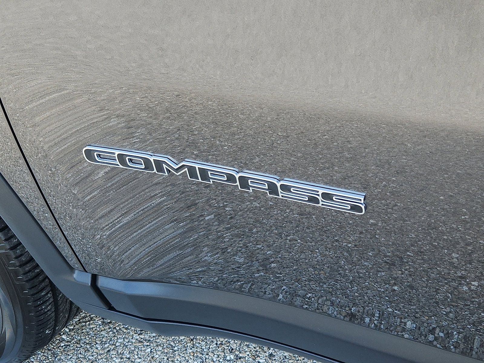 Used 2023 Jeep Compass Latitude image 11