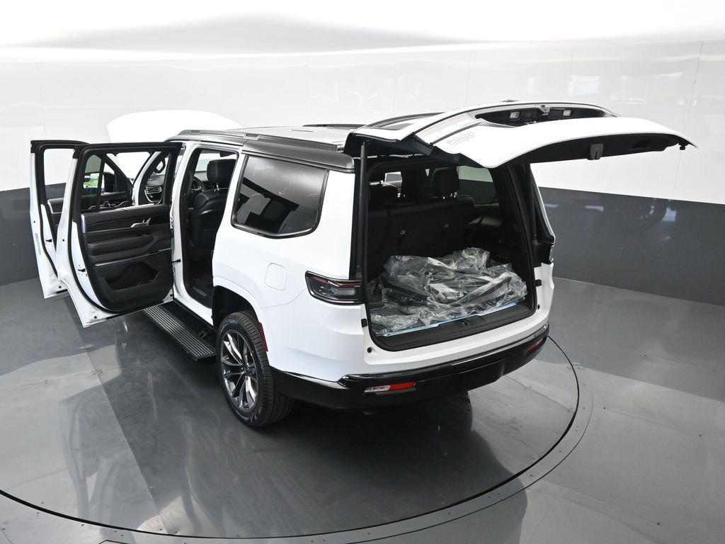 Used 2024 Jeep Grand Wagoneer Series II w/ Quick Order Packagew 28T image 67