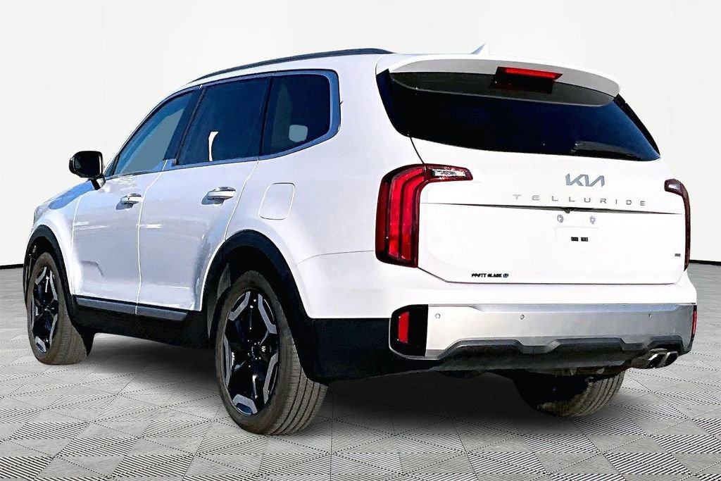 Used 2023 Kia Telluride S w/ S Sunroof Package image 4
