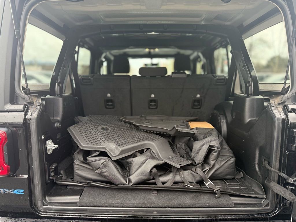 Used 2022 Jeep Wrangler Unlimited Rubicon 4xe w/ Steel Bumper Group image 11