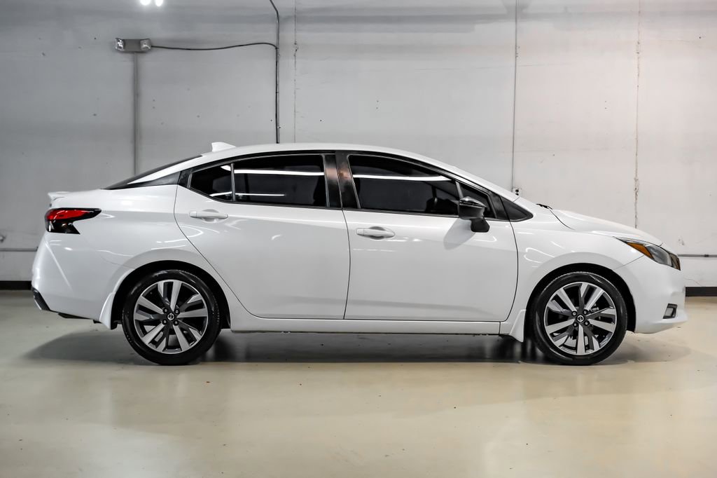 Used 2020 Nissan Versa SR w/ Convenience Package FWD image 7