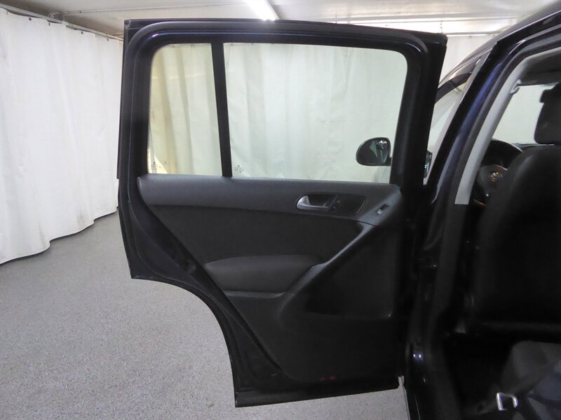Used 2013 Volkswagen Tiguan S FWD image 25