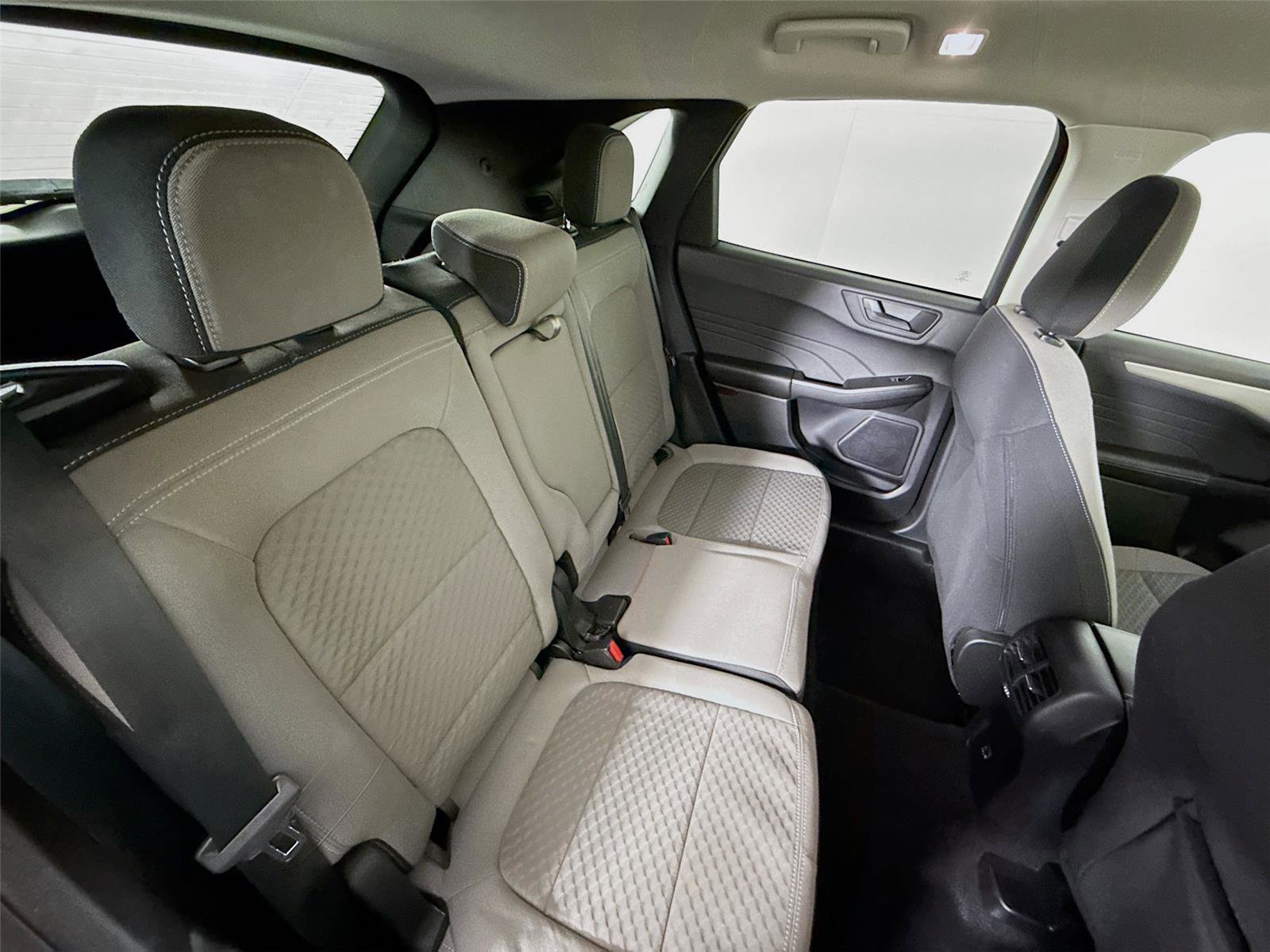 Used 2022 Ford Escape SE w/ Convenience Package image 26